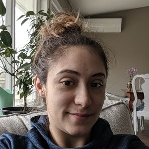 Meet your Posher, Emily